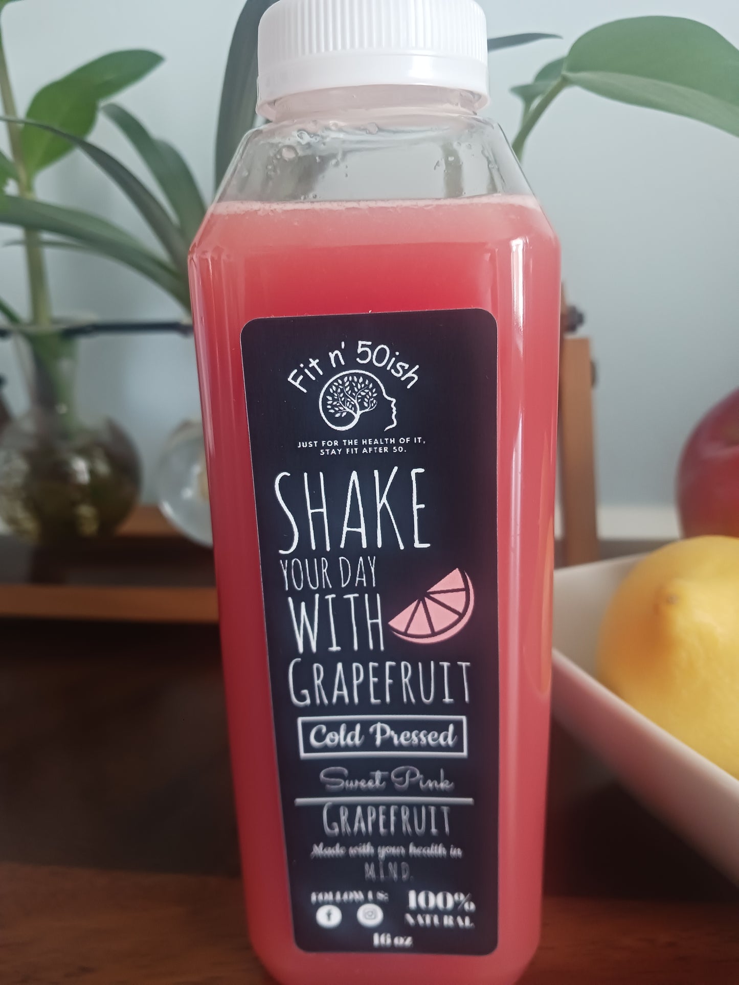 Cold-Pressed Sweet Pink Grapefruit Juice Single